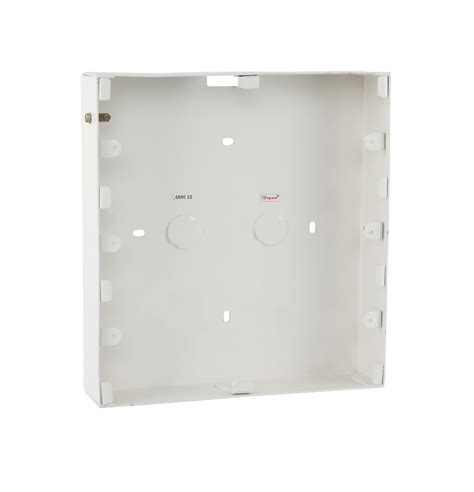 SURFACE BOX METAL 18 MODULE 